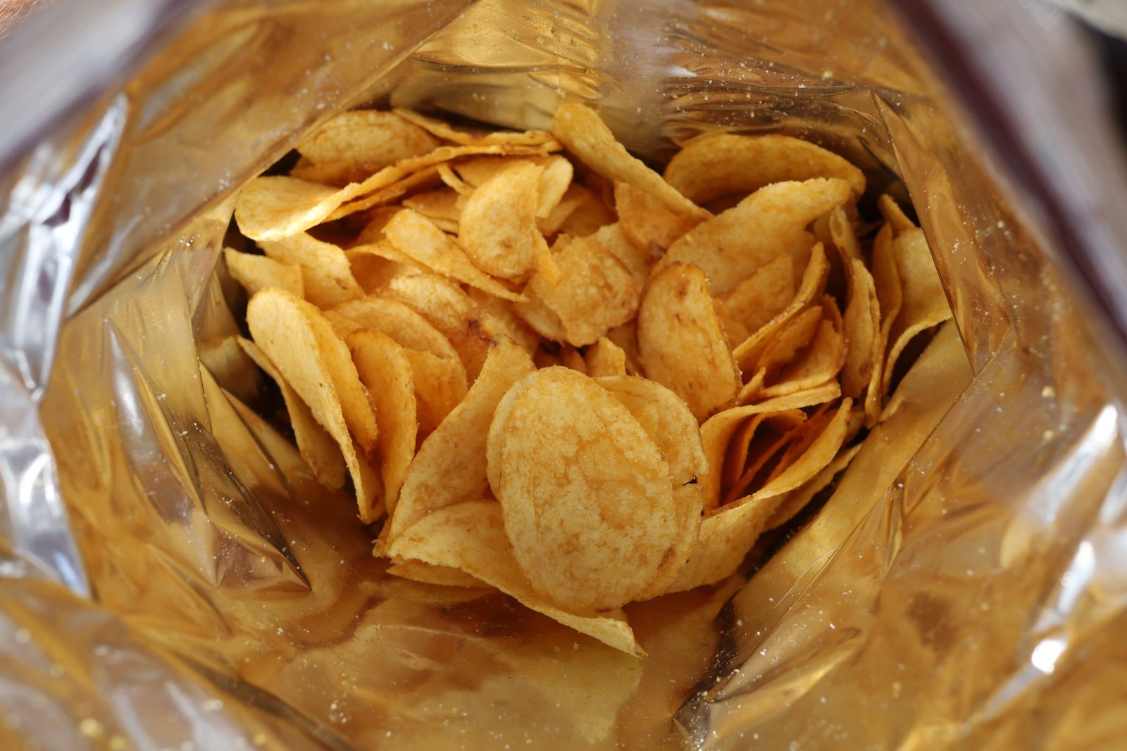 vecteezy-potato-chips-in-a-package-inside-snacks-in-a-package-close-up-48854107